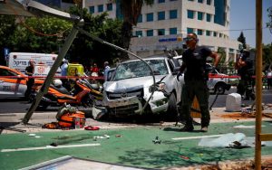 7 heridos en atentado terrorista con apuñalamiento en Tel Aviv; atacante neutralizado