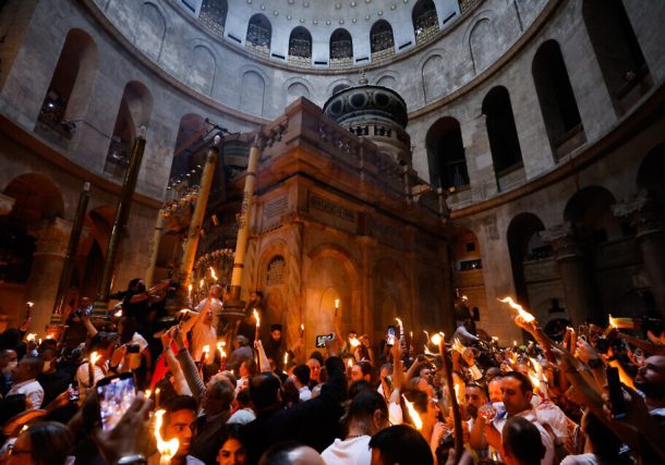 Radio Jai -Las excavaciones las 24 horas en la Iglesia del Santo Sepulcro arrojan tesoros históricos