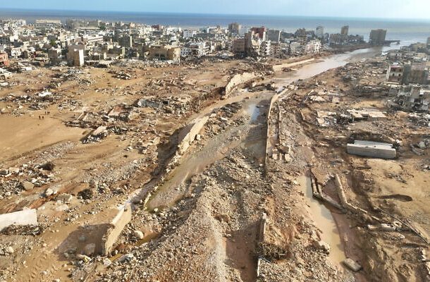 Radio Jai -'Cuerpos por todas partes': el número de víctimas en Libia supera los 5.100 mientras las autoridades luchan por conseguir ayuda