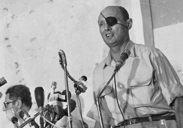 Radio Jai -¿Moshe Dayan quería morir en secreto en el frente durante la Guerra de Yom Kippur?