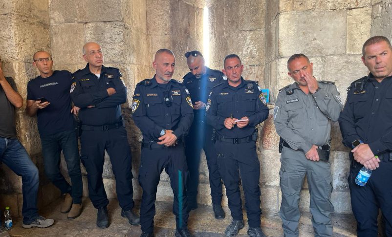 Radio Jai -Tres israelíes heridos en atentado terrorista en el Paseo de la Puerta de Yaffo