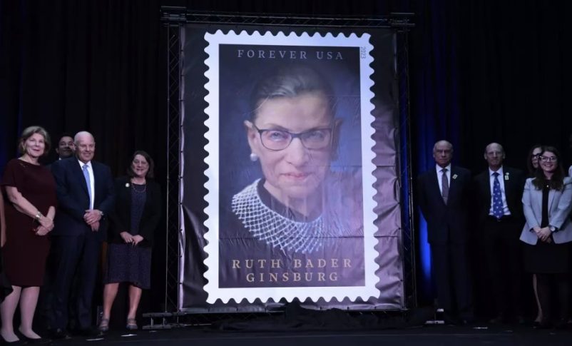 Radio Jai -El Servicio Postal de EE.UU. conmemora con un sello a la jueza judía Ruth Bader Ginsburg