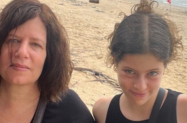 Radio Jai -Hila Rotem, niña israelí de 13 años liberada ayer fue separada de su mamá dos días antes de la liberación