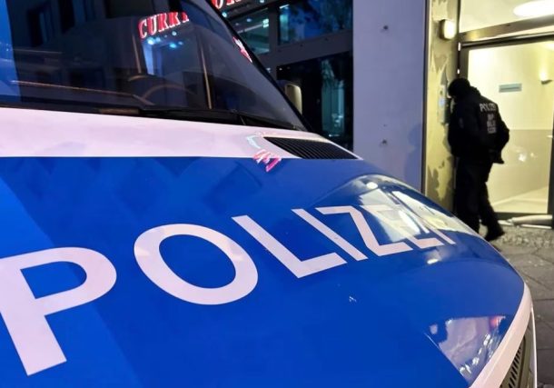 Radio Jai -Cientos de policías alemanes allanaron propiedades de partidarios de Hamas en todo el país