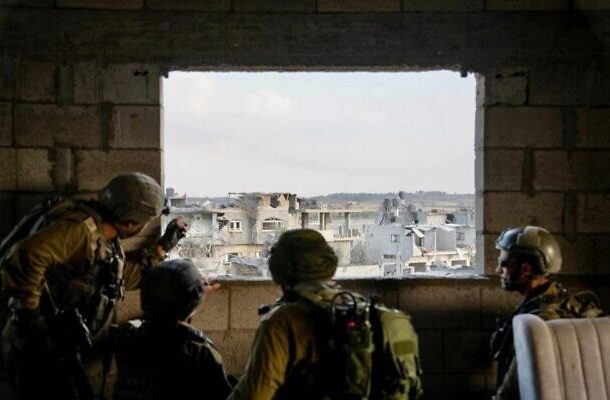 Radio Jai -Soldados israelíes operan dentro de la Franja de Gaza, 2 de noviembre de 2023 (Fuerzas de Defensa de Israel).