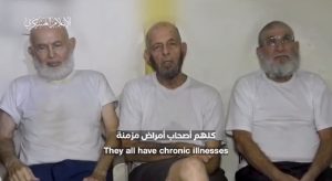 Radio Jai -"Haim, Yoram y Amiram, espero que me escuchen esta noche, sepan esto: estamos haciendo todo lo posible para que regresen sanos y salvos" Daniel Hagari, portavoz de las FDI