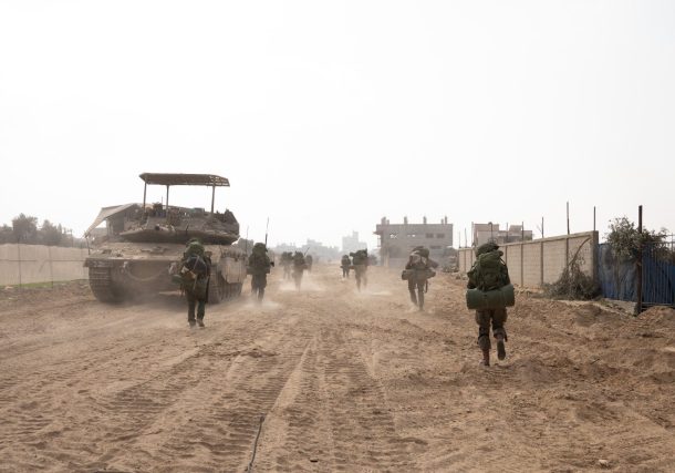 Radio Jai:La pausa de un mes en Gaza es el foco de intensas conversaciones, dicen fuentes