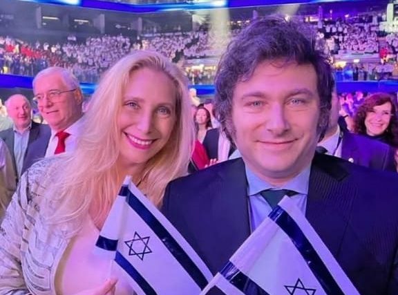 Radio Jai:"Milei ha demostrado siempre su cercanía con el judaísmo y el sionismo, no solo en sus palabras sino también en sus gestos, como besar la mezuzá y estudiar la Hagadá de Pésaj"- Dani Dayan