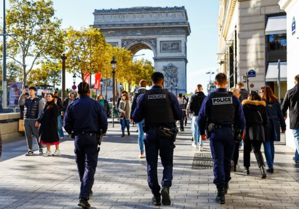 Radio Jai-Hombre apuñalado en Paris