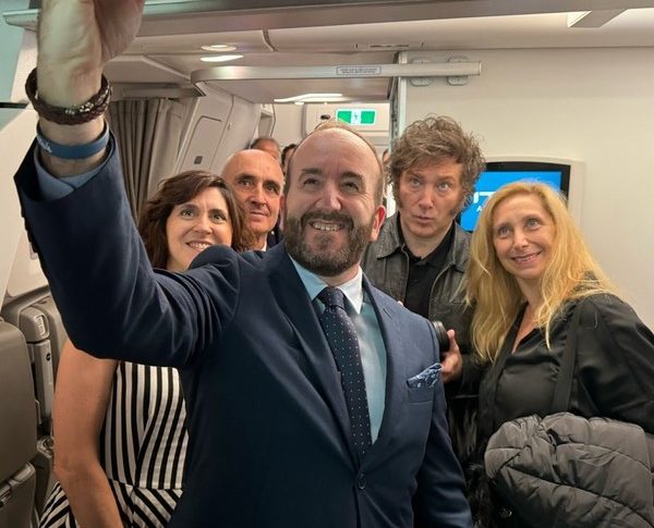 Radio Jai:Javier Milei, presidente de Argentina, llegará mañana a Israel, se reunirá con Herzog y recorrerá el Kibutzr Nir Oz