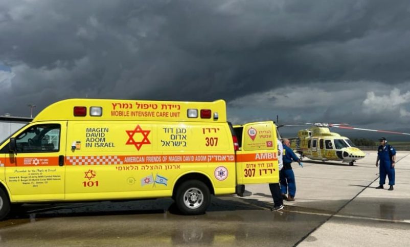 Radio Jai: Un muerto y siete heridos por disparos de misiles antitanque en el norte de Israel