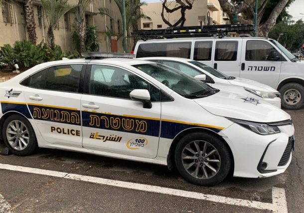 Radio Jai: Ataque con embestida a cuatro policías en Kochav Yair