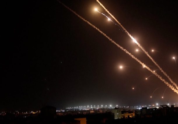 Radio Jai: Israel bajo fuego: 40 cohetes disparados desde el Líbano
