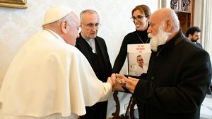 Radio Jai: El Papa recibe en el Vaticano a familias de rehenes israelíes