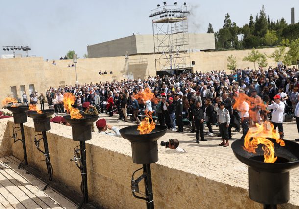 Radio Jai-Israel en vísperas de este Shabat y Iom Hashoá-