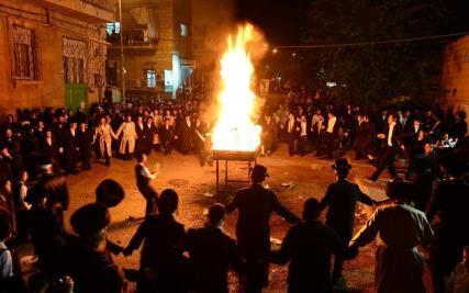 Radio Jai-"El Lag BaOmer marca el fin de una tragedia y el comienzo de una nueva vitalidad" - Rab. Grunblatt