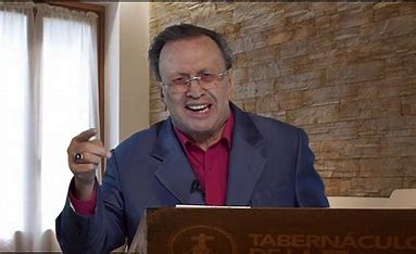 Radio Jai-Pastor Héctor Pardo: "Petro esta trayendo una sombra sobre Colombia"
