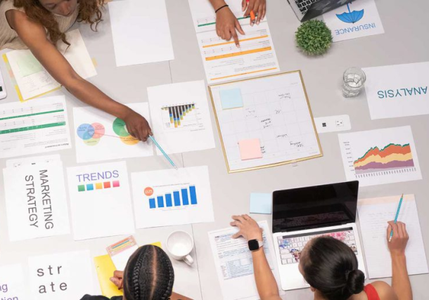 Radio Jai-Descubriendo la Estrategia Empresarial a través de la Competencia