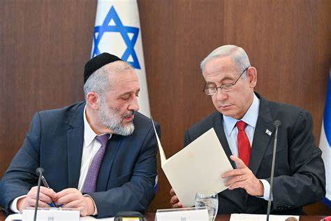 Radio Jai-"Israel está viviendo una guerra en dos frentes: contra Hamás y contra nosotros mismos"