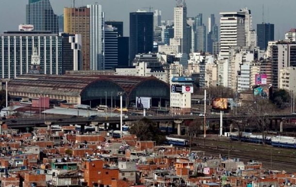 Radio Jai-Para la UCA, la pobreza fue del 55,5% en el primer trimestre de 2024 y la indigencia subió a 17,5%
