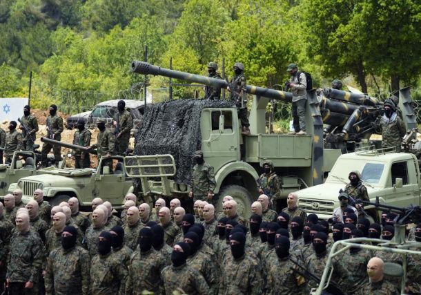 Radio Jai:Miles de combatientes respaldados por Irán se ofrecen a unirse a Hezbolá en su lucha contra Israel