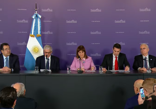 Radio jai:Atentado a la AMIA: el Gobierno presentó el proyecto de juicio en ausencia para juzgar a los iraníes involucrados