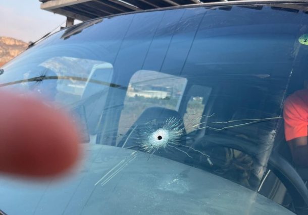 Radio Jai: Ataque terrorista a tiros cerca de Shavei Shomron - Tres israelíes resultaron levemente heridos