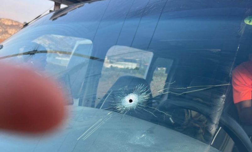 Radio Jai: Ataque terrorista a tiros cerca de Shavei Shomron - Tres israelíes resultaron levemente heridos
