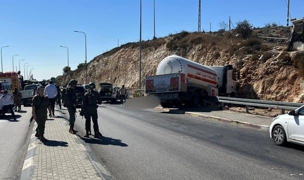 Radio Jai:Violento ataque en el cruce de Givat Assaf en Benjamín
