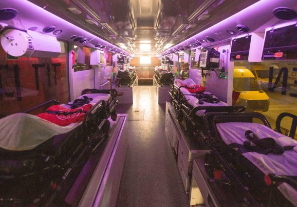 Radio Jai: El autobús de cuidados intensivos del Magen David Adom completa su misión y traslada de forma segura a bebés prematuros