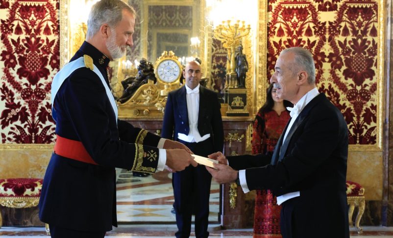 El embajador de Estado palestino, Abdel Wahed,