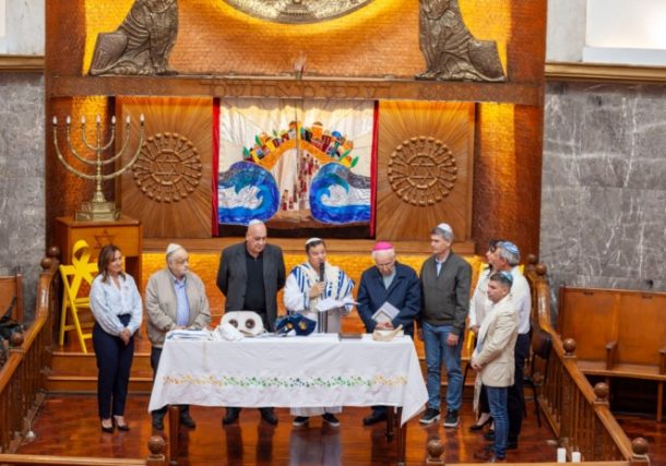 Fraternidad religiosa. Una brisa de árabe en el Día del Perdón
