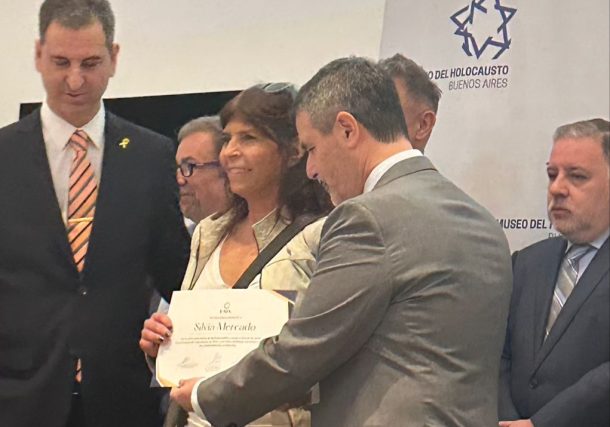 Radio Jai-La DAIA reconoció a la periodista Silvia Mercado por su labor y apoyo al Estado de Israel