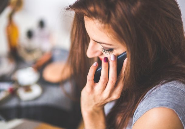 Radio Jai_Se busca mujeres que hablen hebreo para contener emocionalmente a esposas de Jayalim