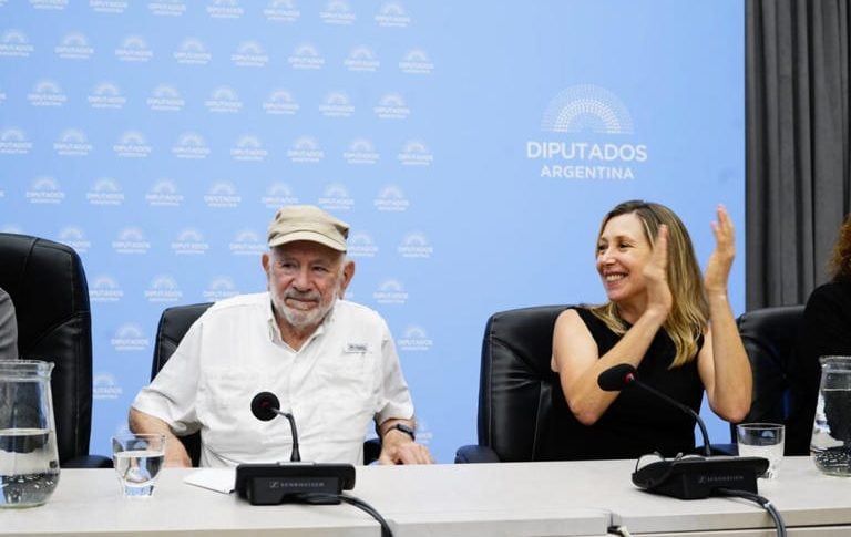 Radio Jai-El Frente de Izquierda realizó una audiencia pública para solidarizarse con Norman Briski