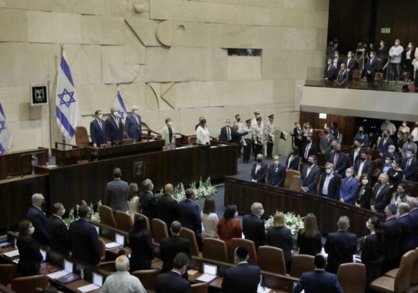 Radio Jai-Descripción de la política israelí de este momento