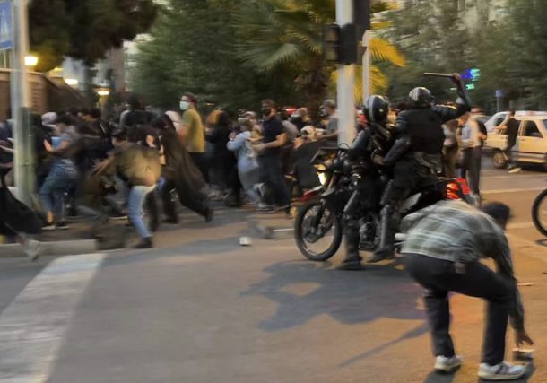 Radio Jai-Empoderar al pueblo de Irán que busca el cambio y la libertad