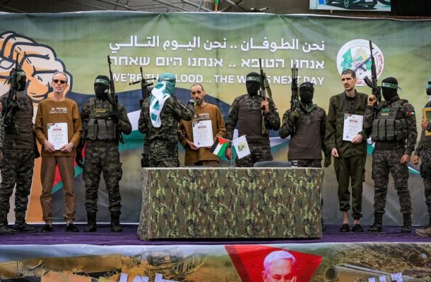 Radio Jai-Nuevo ‘show del horror’ de Hamas en la liberación de tres rehenes israelíes