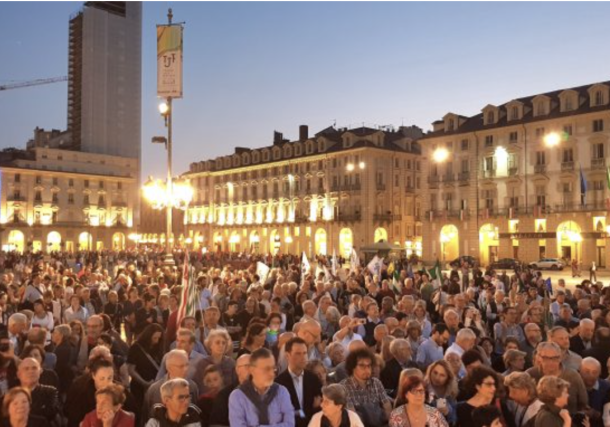 Radio Jai-Una procesión de antorchas por la libertad religiosa