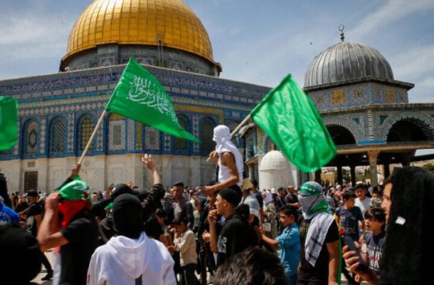 Radio Jai-Hamas aviva las llamas en Jerusalén mientras comienza el Ramadán