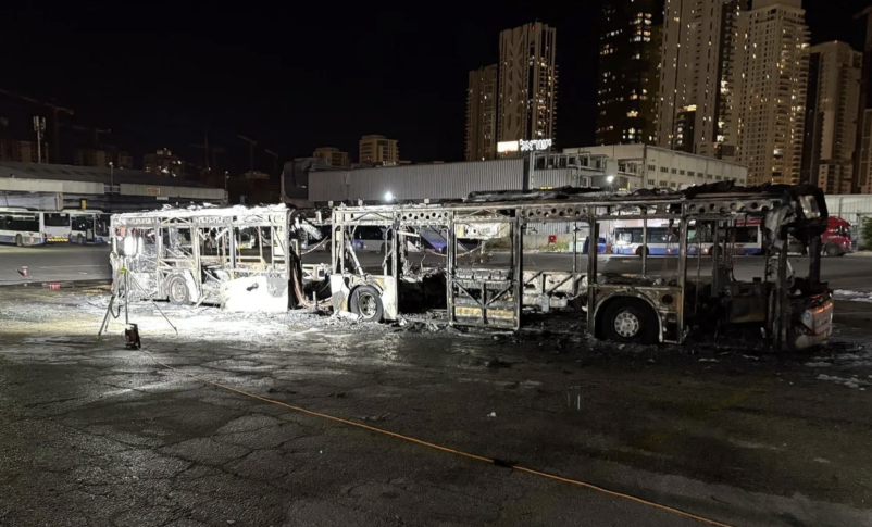 Radio Jai-¿La mano de Irán detrás de los autobuses que explotaron?