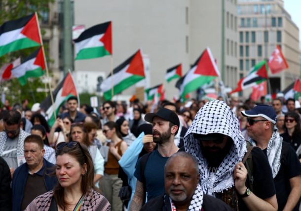 Radio Jai:La comunidad judía de Berlín siente la necesidad de ocultar la identidad judía