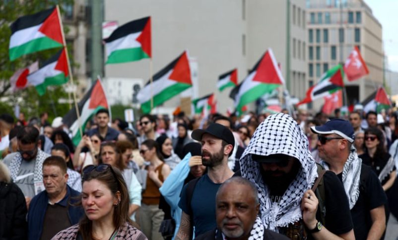 Radio Jai:La comunidad judía de Berlín siente la necesidad de ocultar la identidad judía