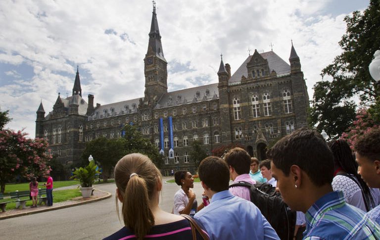Radio Jai- Académico de Georgetown detenido por vínculos palestinos de su esposa estadounidense, dice abogado