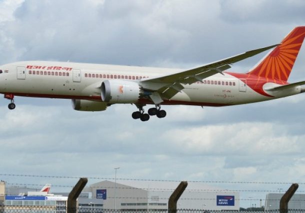 Radio Jai-Los cielos se reabren para los israelíes con el regreso de las aerolíneas