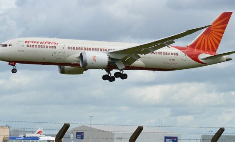 Radio Jai-Los cielos se reabren para los israelíes con el regreso de las aerolíneas