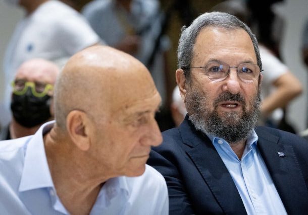 Radio Jai-Barak y Olmert aparecen en los nuevos archivos de Jeffrey Epstein