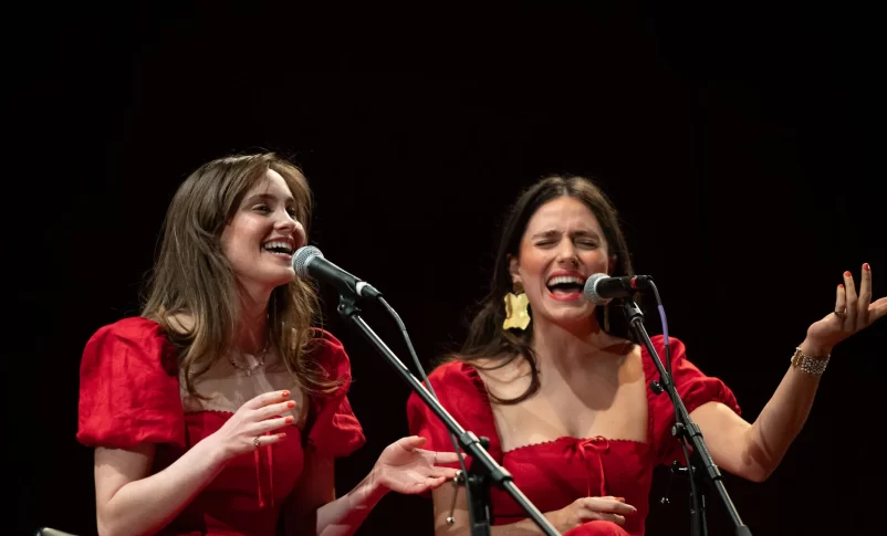 Radio Jai-Cómo dos hermanas del alma yiddish se convirtieron en una sensación del canto