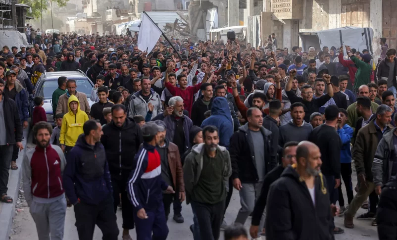 Radio Jai-Cientos de palestinos marcharon en Gaza para pedir la expulsión de Hamas: “Exigimos libertad”