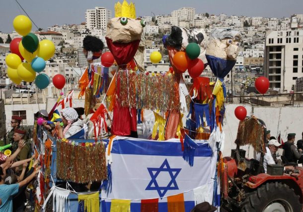 Radio Jai-Purim en Israel: celebraciones, la moralidad del ejército y las negociaciones por los secuestrados - Jonathan Meta